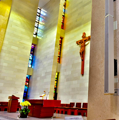 lap dat loa cot verity tai nha tho han quoc