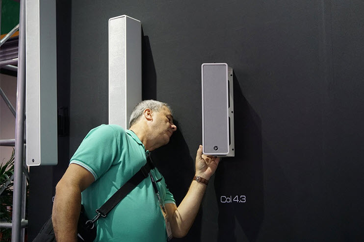 loa cot verity col4 3 mau trang dep tham my