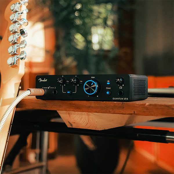 soundcard fender quantum lt4 thiet ke hien dai tham my