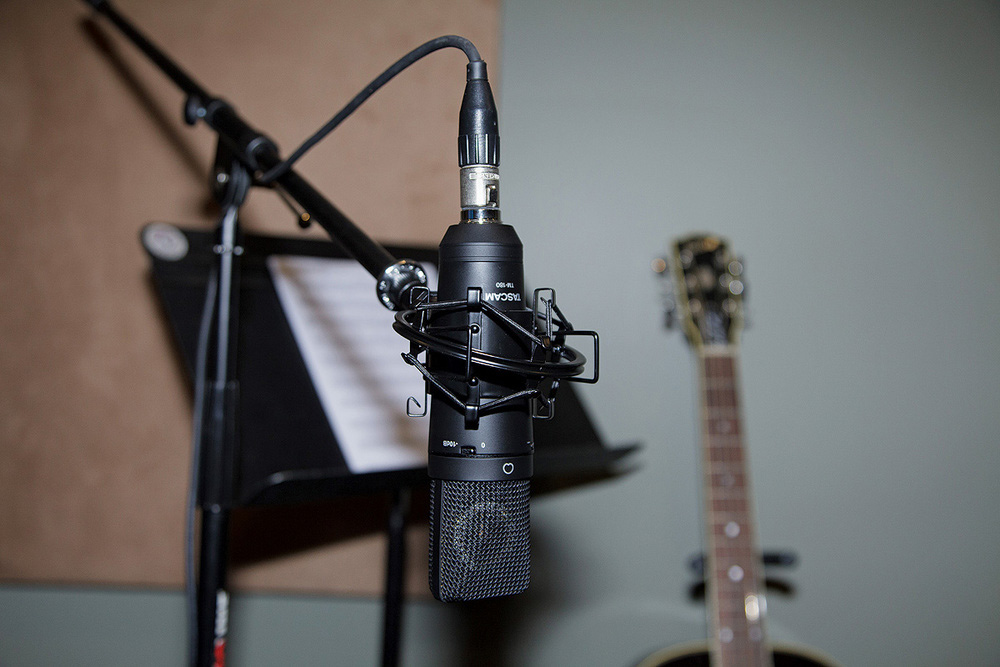 tascam tm 80 micro cho phong thu