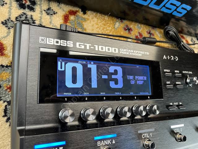 man hinh lcd truc quan tren boss gt 1000