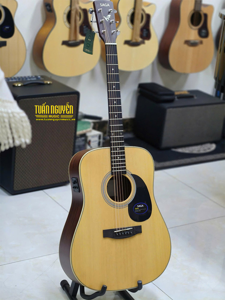 saga sf700e anh thuc te