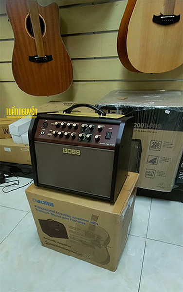 ampli boss acs live lt anh thuc te