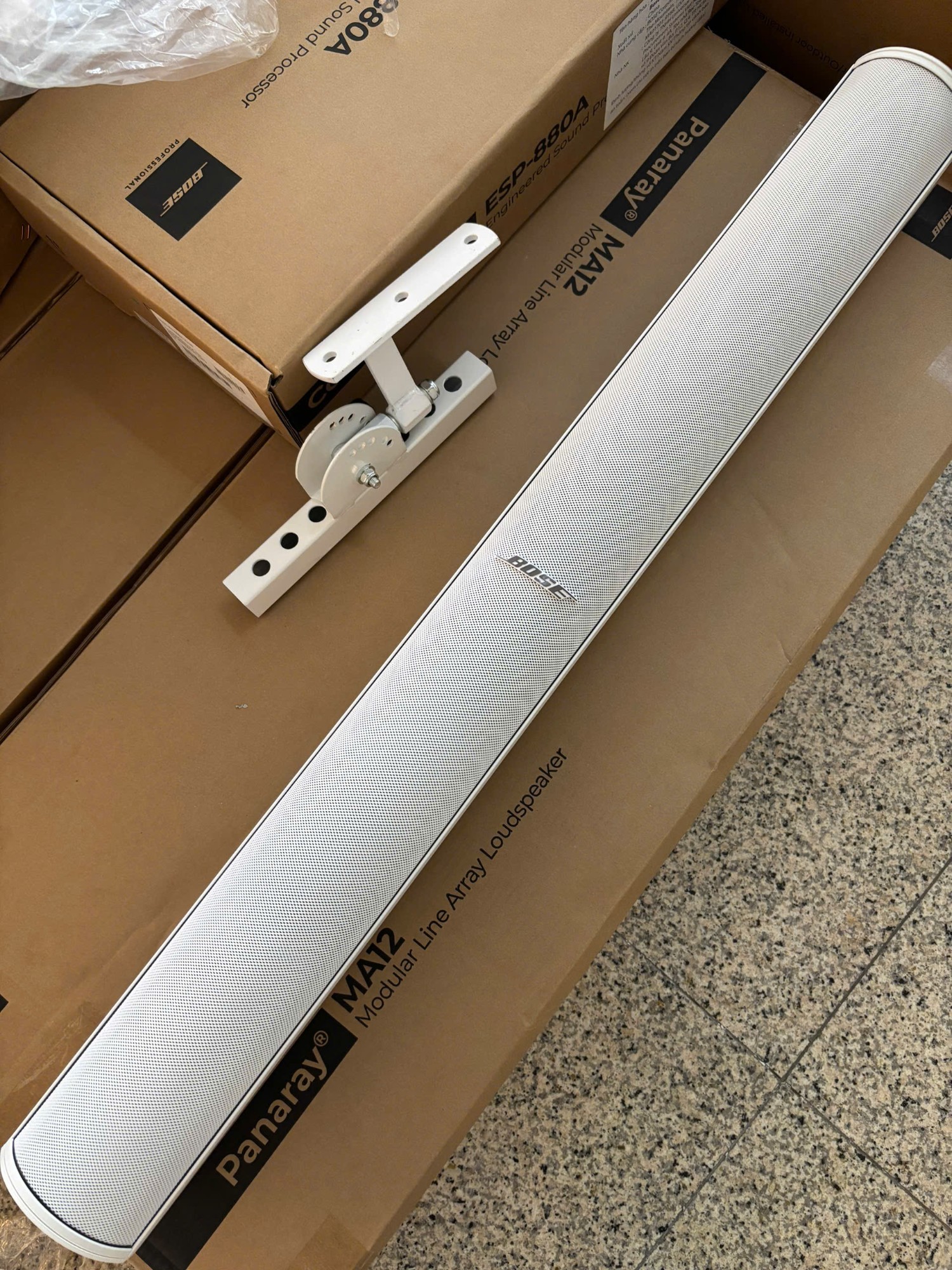 Loa-san-khau-hoi-trung-bose-ma-12-1