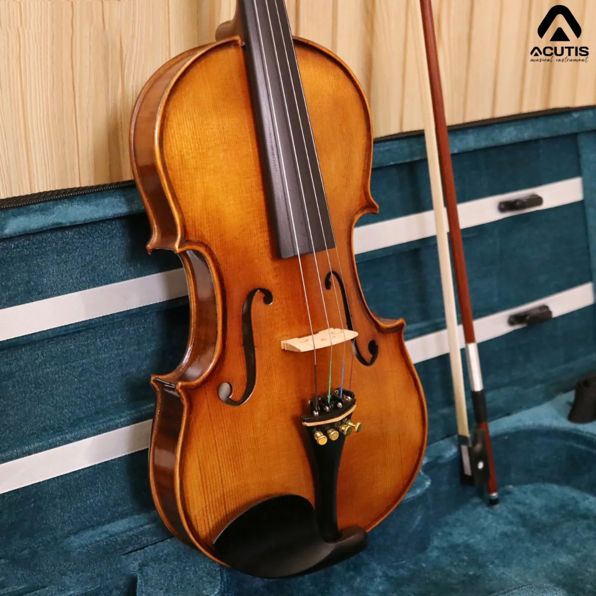 violin-acutis-ahv3302-view-truoc