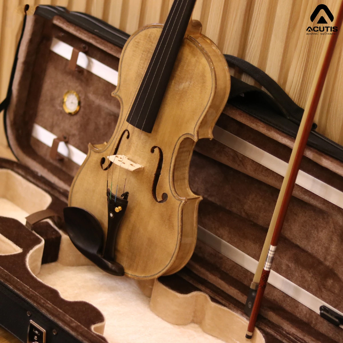 violin-acutis-ahv450-mat-truoc