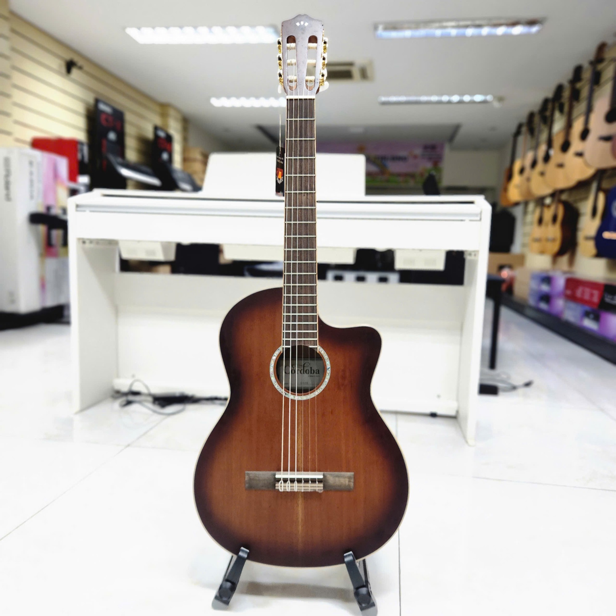 Guitar Classic Cordoba C4CE