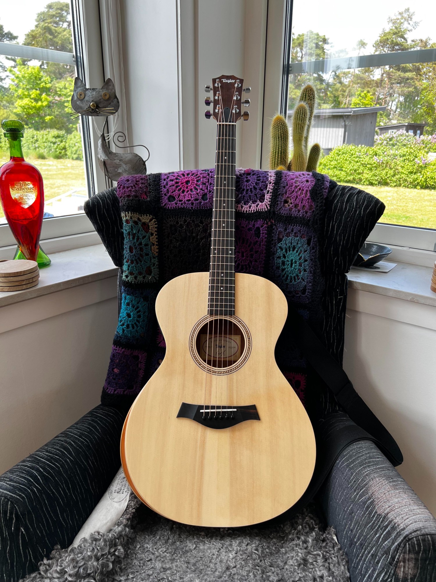 guitar-academy-a12e-8