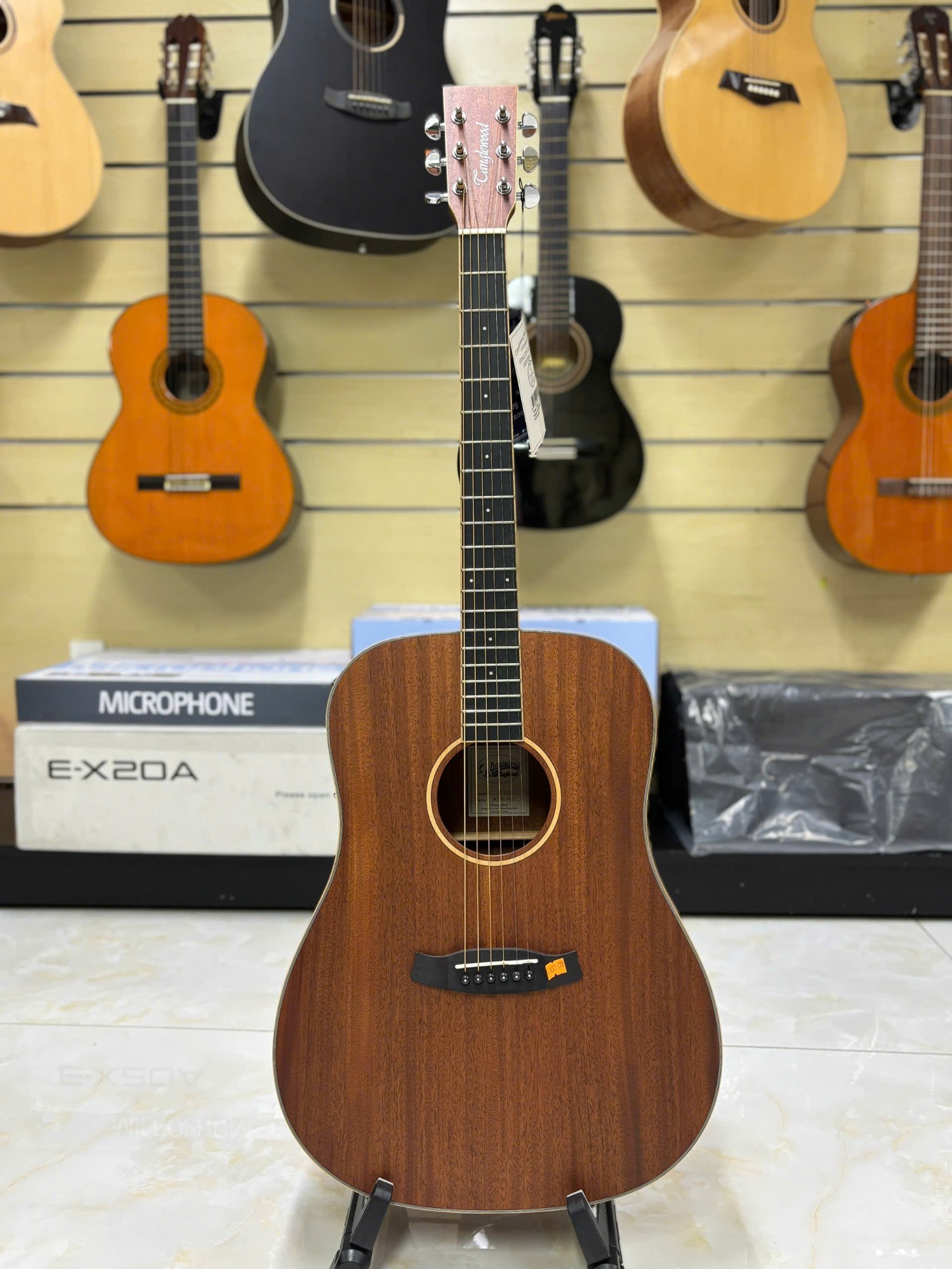 Guitar Tanglewood TWU-D