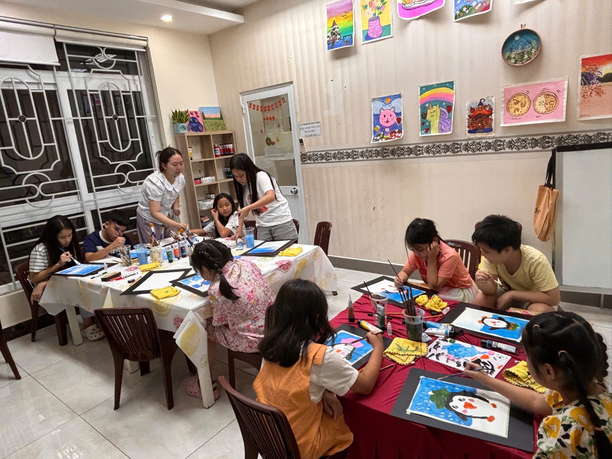 Lớp vẽ thiếu nhi tại Tuấn Nguyễn Art