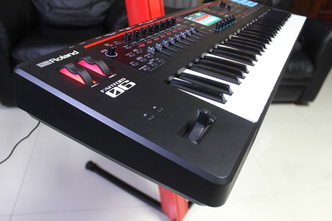 roland-fantom-06-8