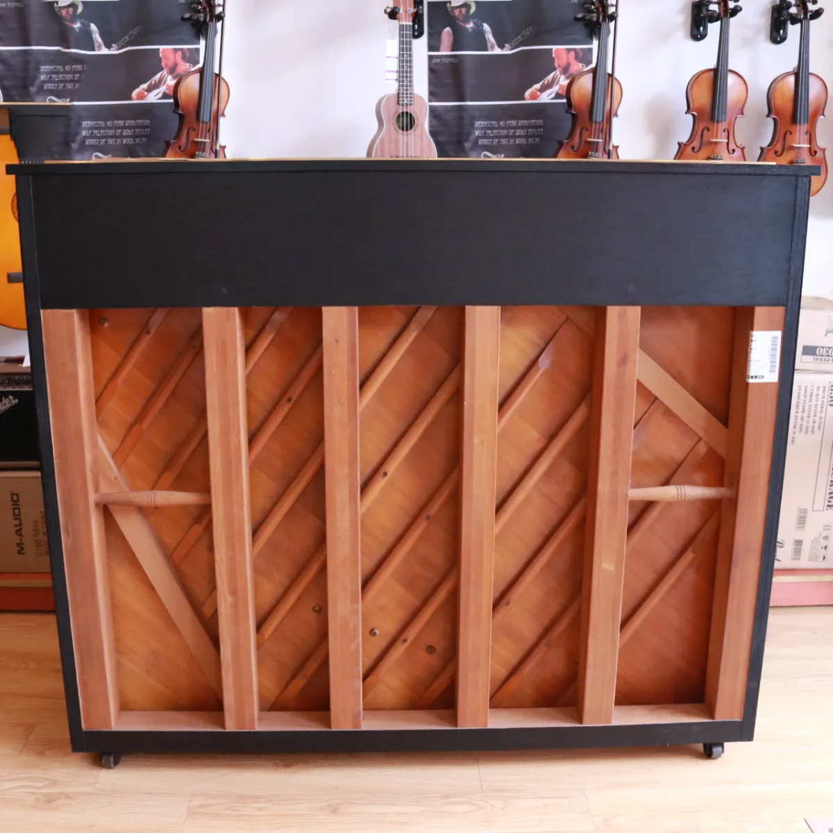 piano-yamaha-u2C-mat-lung
