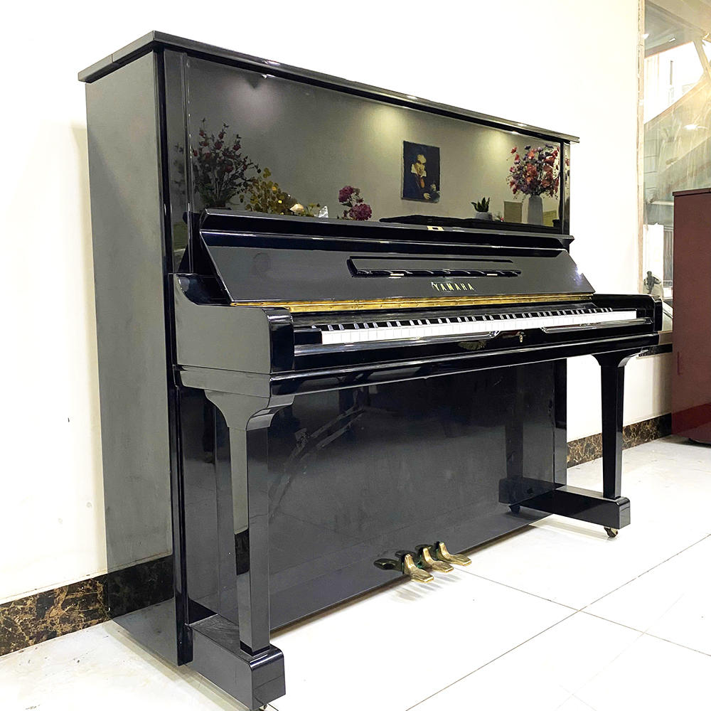 PianoYamaha U3G