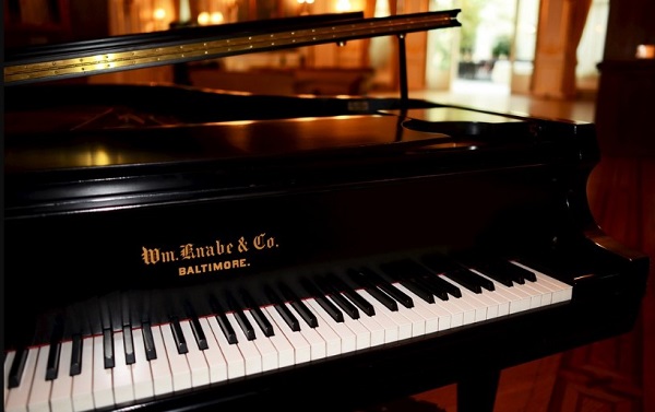 Vì sao nên mua đàn piano Knabe