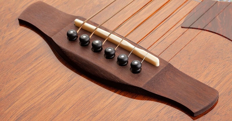 Ngựa đàn guitar là gì? ngựa đàn guitar có tác dụng gì?